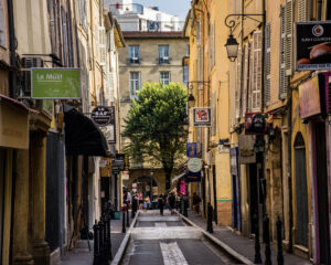 Image of a street from Aix-en-Provence