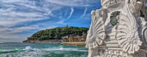 image of the Bay of Biscay in San Sebastian
