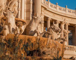 Image of a historic building in Marseille Marseille - Taste of Provence Walking Food Tour