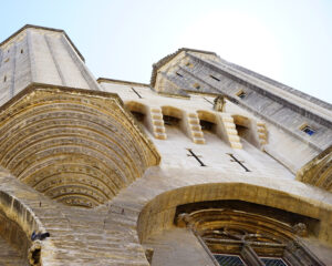 image of the Papal Palace Avignon
