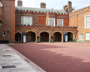 Royal Neighbourhoods London - stables