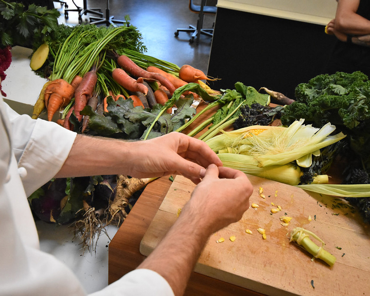 Barcelona - Market Shopping and Cooking Class with Private Chef - chef
