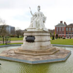 Queen Victoria statue