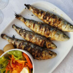 The Tapas and Wine Tour in the heart of Barcelona - pescado picante